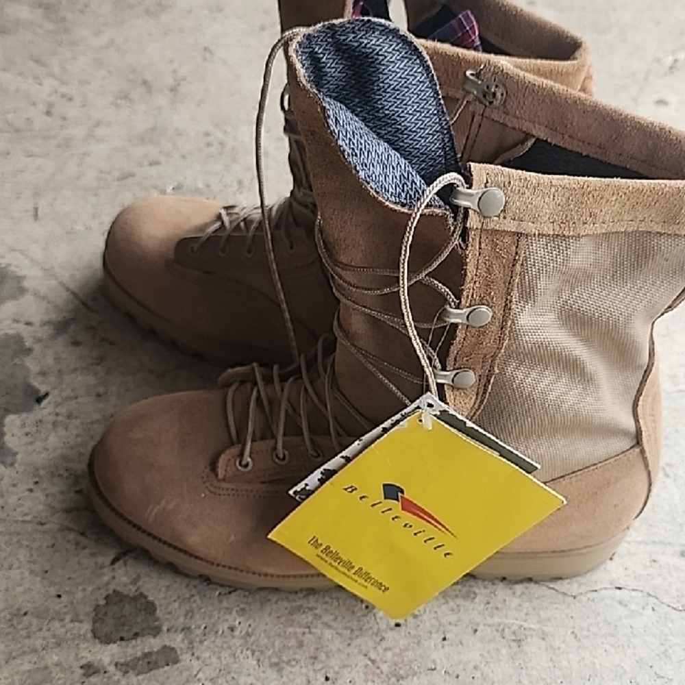 Tactical Tan Combat Boots - Picture 3 of 11